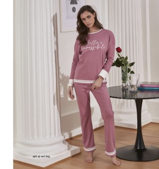 Pigiama donna in interlock con ricamo “Bella e impossibile” e dettagli in pizzo